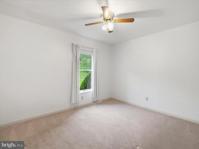 12274 COUNTRY CLUB ROAD, Waynesboro, PA 17268