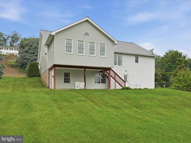 12274 COUNTRY CLUB ROAD, Waynesboro, PA 17268