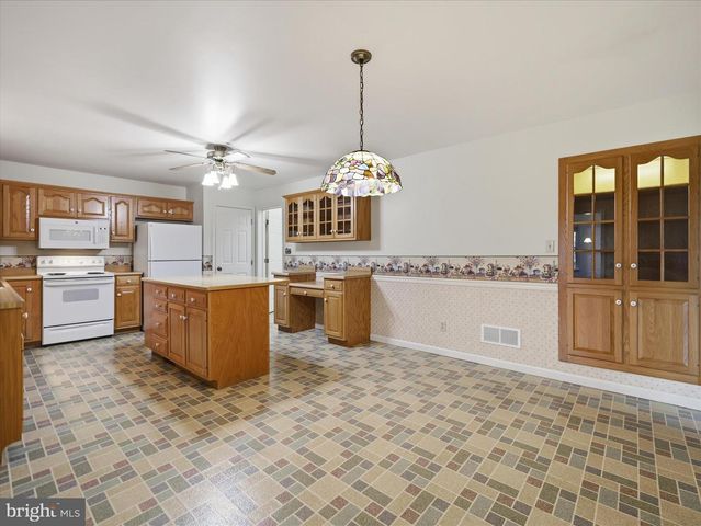 12274 COUNTRY CLUB ROAD, Waynesboro, PA 17268