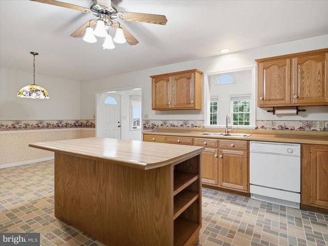 12274 COUNTRY CLUB ROAD, Waynesboro, PA 17268