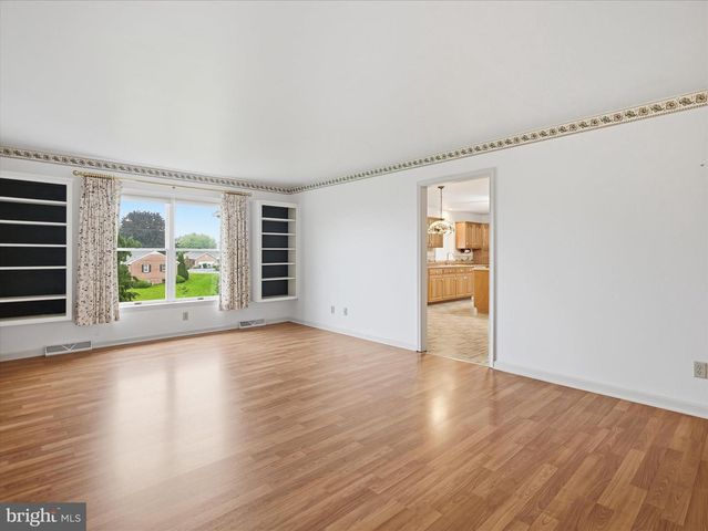 12274 COUNTRY CLUB ROAD, Waynesboro, PA 17268