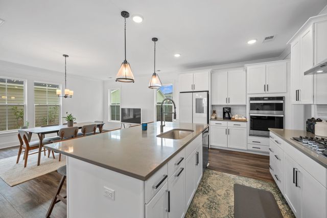 119 Archdale Street, Summerville, SC 29486
