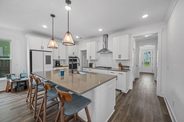 119 Archdale Street, Summerville, SC 29486