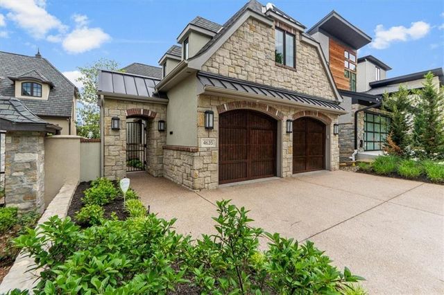 4635 Jarboe Street, Kansas City, MO 64112