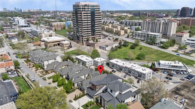 4635 Jarboe Street, Kansas City, MO 64112