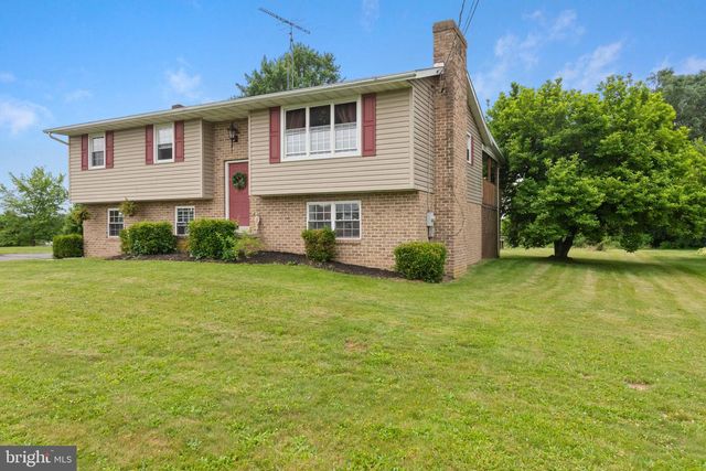 185 PINE GROVE RD, Hanover, PA 17331