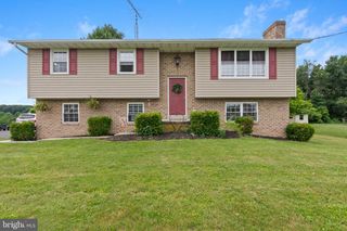 185 PINE GROVE RD, Hanover, PA 17331