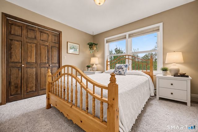 49 Georges Lane, Monroe, CT 06468