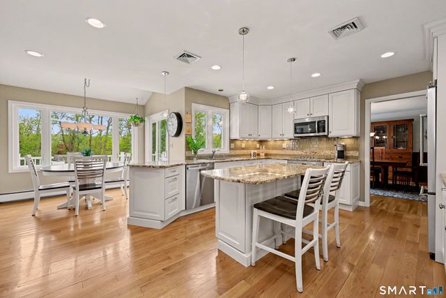 49 Georges Lane, Monroe, CT 06468