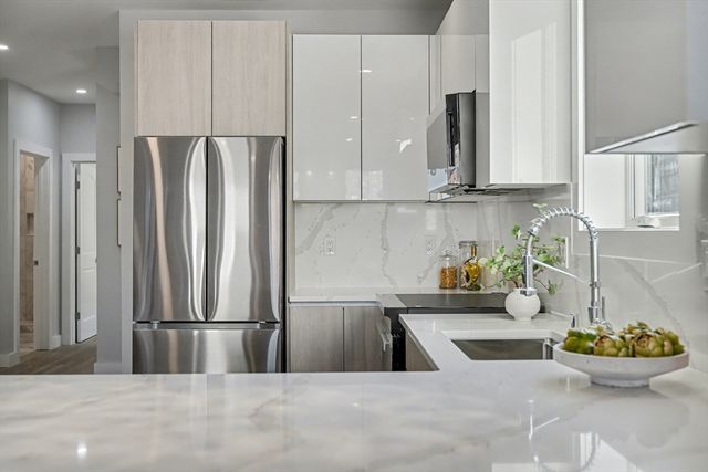 181 Maverick Street 2, Boston, MA 02128