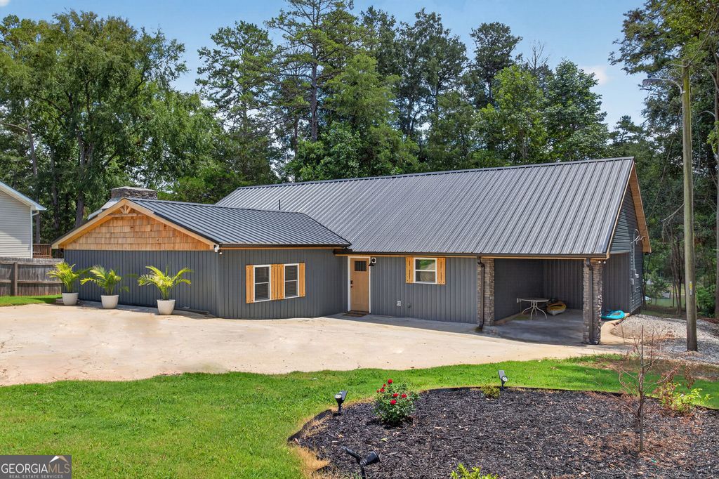 155 Jo Ann Circle, Fair Play, SC 29643