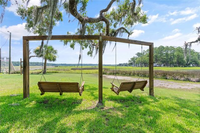 1065 Fiddler Trace NE, Townsend, GA 31331