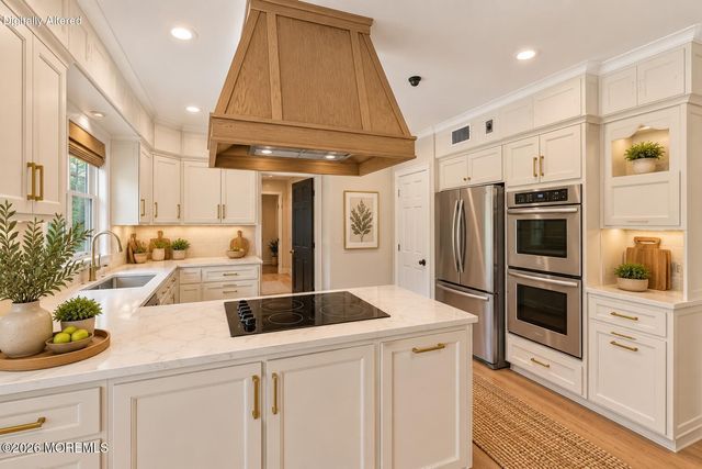 4 Clark Way, Holmdel, NJ 07733