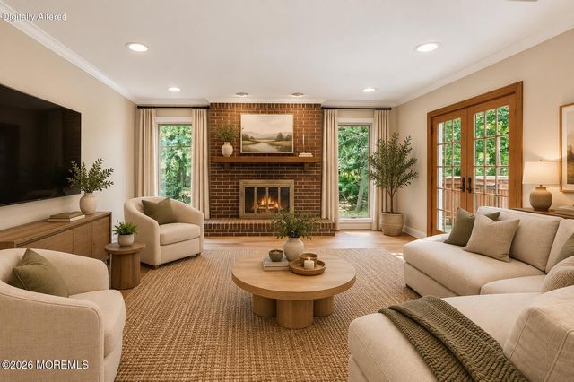 4 Clark Way, Holmdel, NJ 07733