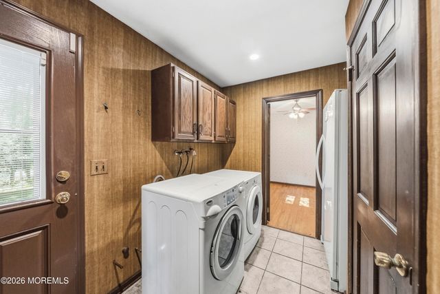 4 Clark Way, Holmdel, NJ 07733