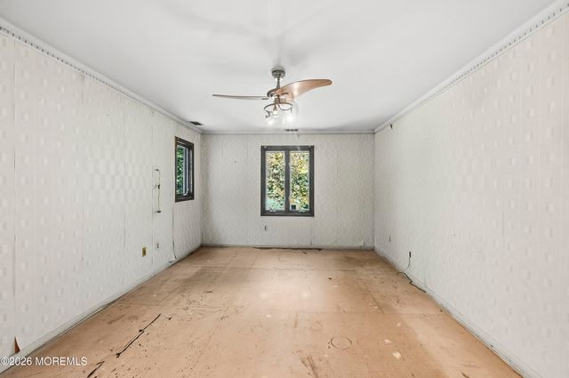 4 Clark Way, Holmdel, NJ 07733