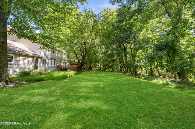 4 Clark Way, Holmdel, NJ 07733