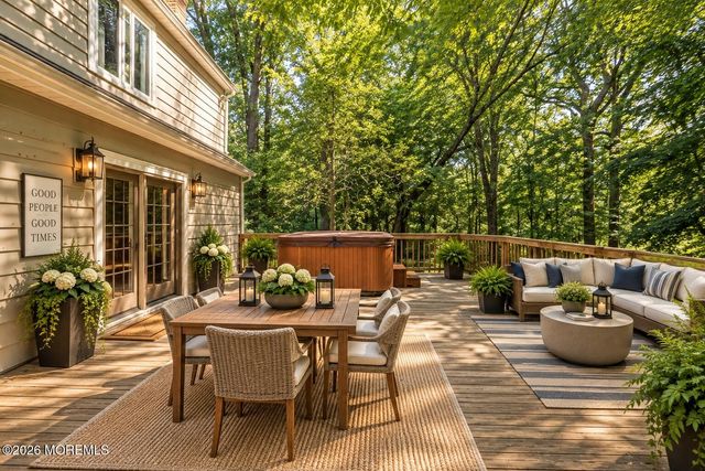 4 Clark Way, Holmdel, NJ 07733