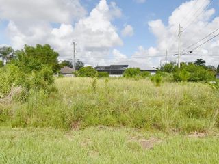 3244 SW Hambrick Street, Port St Lucie, FL 34953