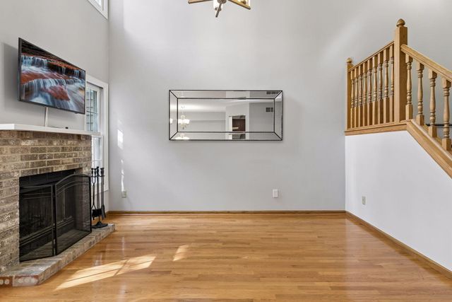 1640 Rose Hill Circle, Lauderdale, MN 55108