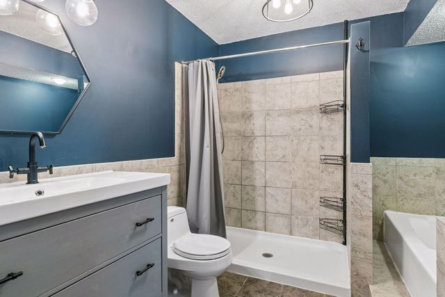 1640 Rose Hill Circle, Lauderdale, MN 55108