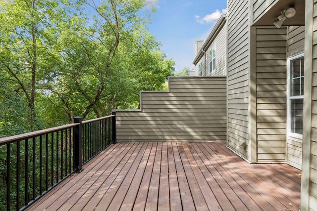 1640 Rose Hill Circle, Lauderdale, MN 55108