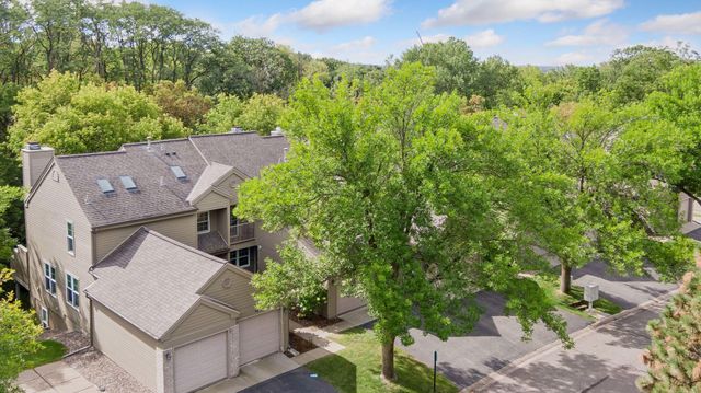 1640 Rose Hill Circle, Lauderdale, MN 55108