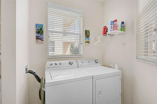 4433 CORSO VENETIA BOULEVARD B18, Venice, FL 34293