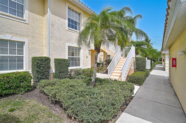 4433 CORSO VENETIA BOULEVARD B18, Venice, FL 34293