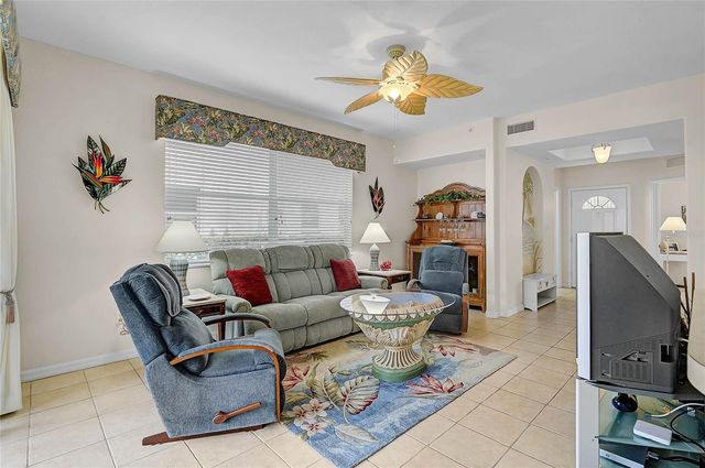 4433 CORSO VENETIA BOULEVARD B18, Venice, FL 34293
