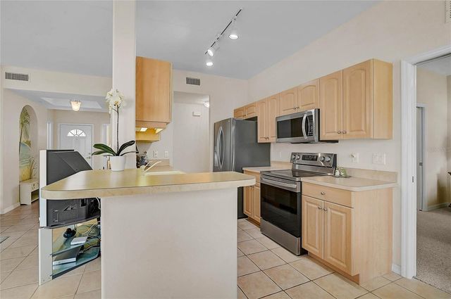 4433 CORSO VENETIA BOULEVARD B18, Venice, FL 34293