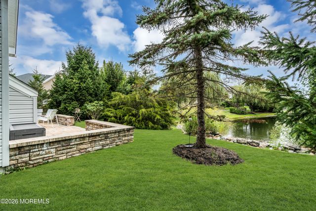 14 Ambermist Way, Forked River, NJ 08731