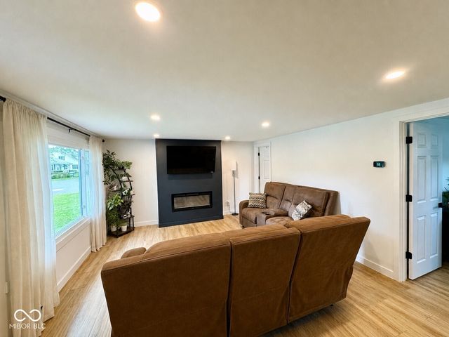 5066 Adkins Street, Columbus, IN 47201
