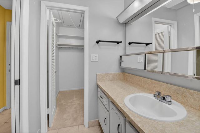 270 High Point Court D, Boynton Beach, FL 33435