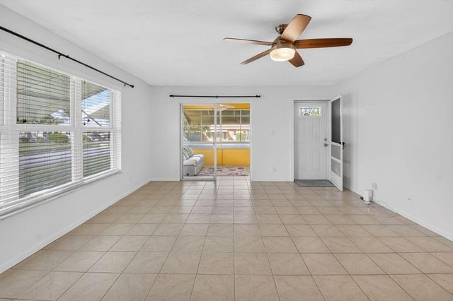 270 High Point Court D, Boynton Beach, FL 33435