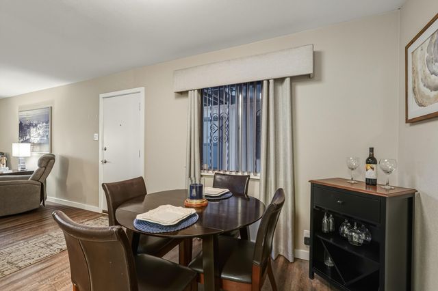 1601 Pennsylvania Street NE Y3, Albuquerque, NM 87110