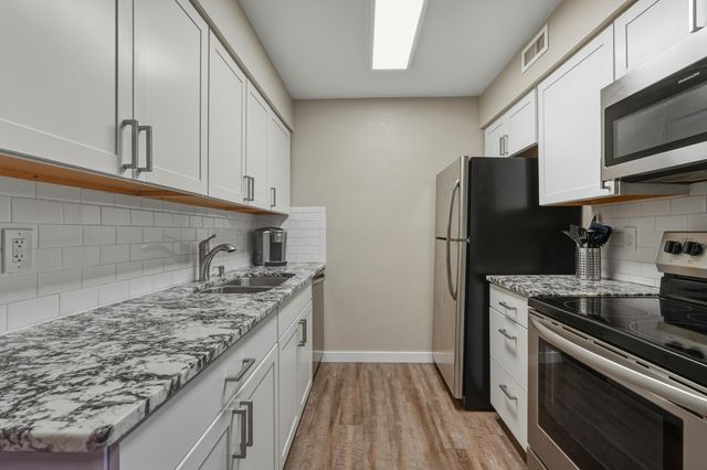 1601 Pennsylvania Street NE Y3, Albuquerque, NM 87110