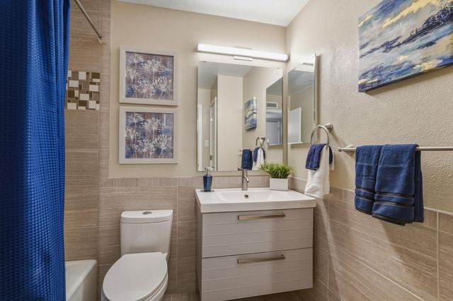 1601 Pennsylvania Street NE Y3, Albuquerque, NM 87110