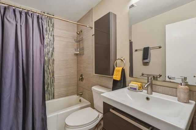 1601 Pennsylvania Street NE Y3, Albuquerque, NM 87110