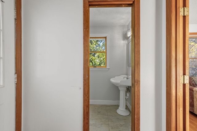 74 Grace Ct, Falmouth, MA 02536