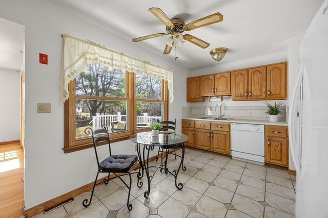 74 Grace Ct, Falmouth, MA 02536