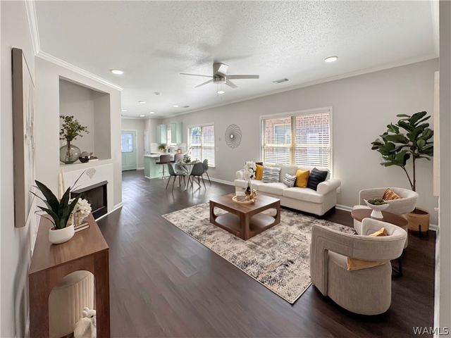 16442 Waterbury, Moundville, AL 35474