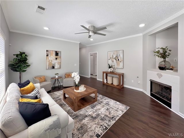 16442 Waterbury, Moundville, AL 35474
