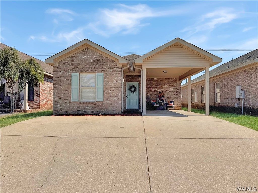 16442 Waterbury, Moundville, AL 35474