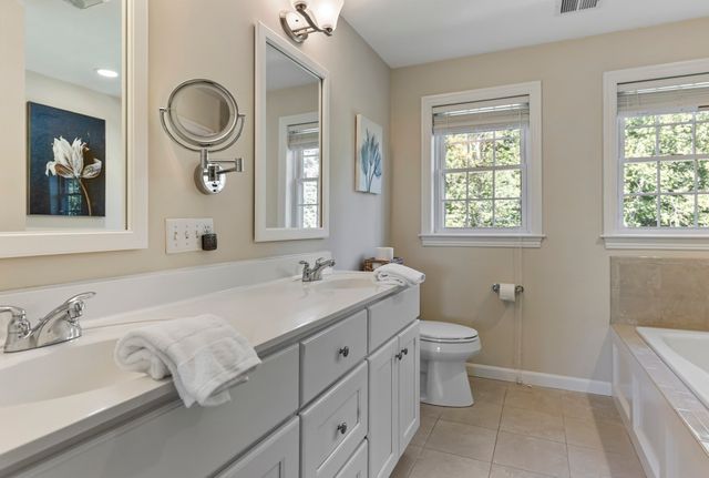 560 Shining Rock Dr, Northbridge, MA 01534