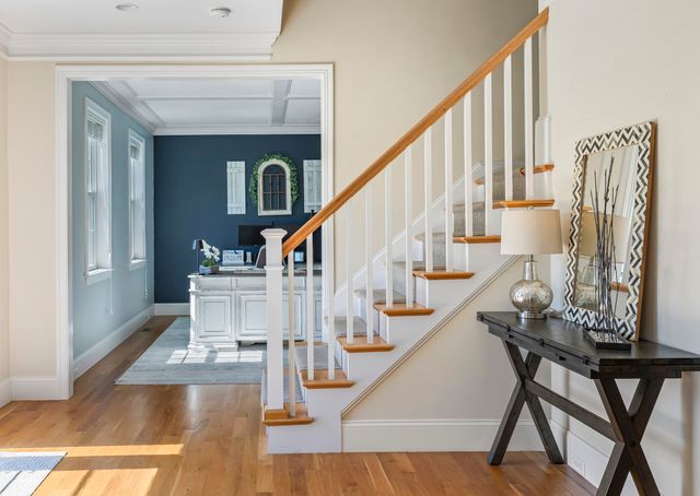 560 Shining Rock Dr, Northbridge, MA 01534