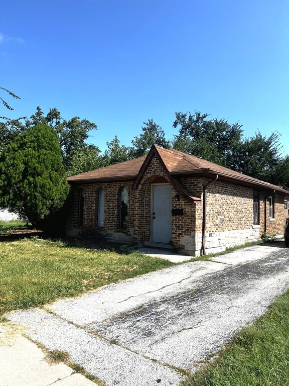 225 S Orchard Drive, Park Forest, IL 60466 — exterior