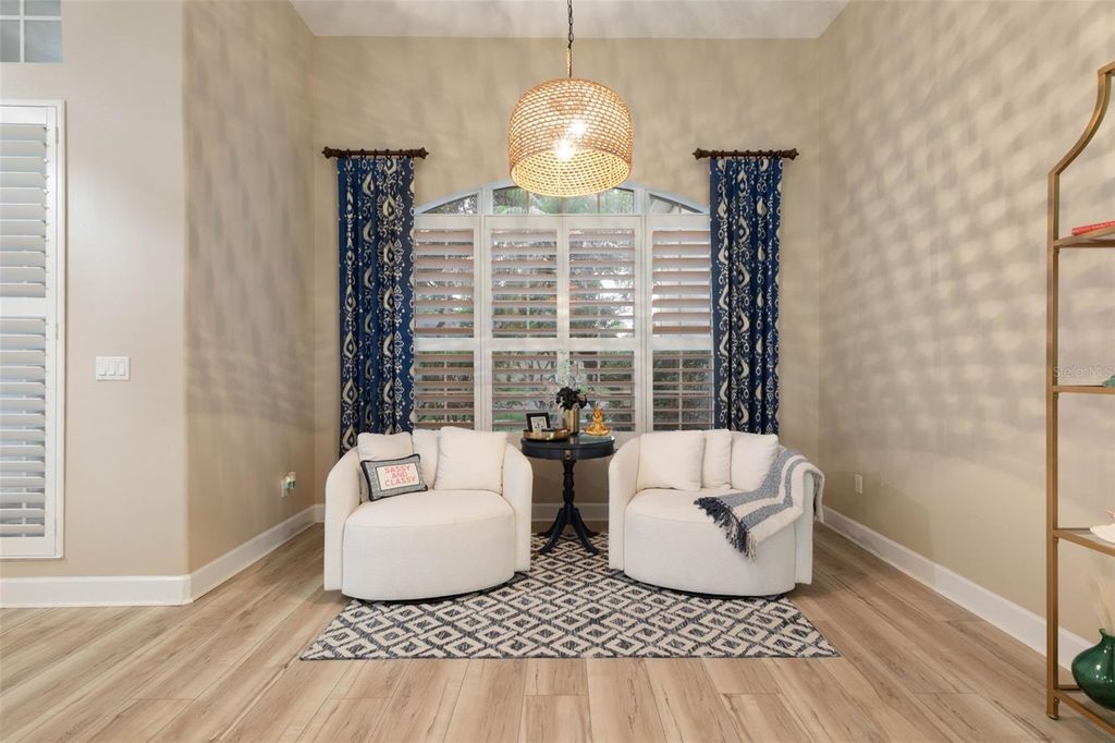 Image 12 of property listing at 10 N VILLAGE PARKWAY, Palm Coast, FL 32137