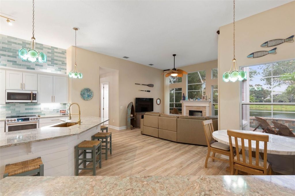 Image 14 of property listing at 10 N VILLAGE PARKWAY, Palm Coast, FL 32137