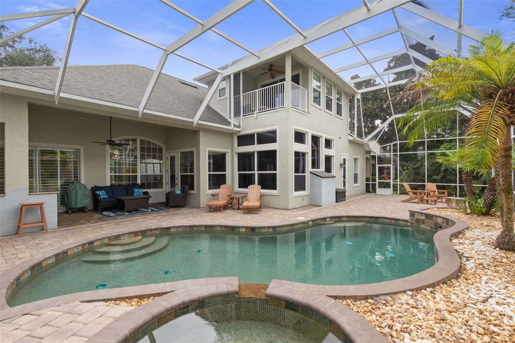 Image 3 of property listing at 10 N VILLAGE PARKWAY, Palm Coast, FL 32137